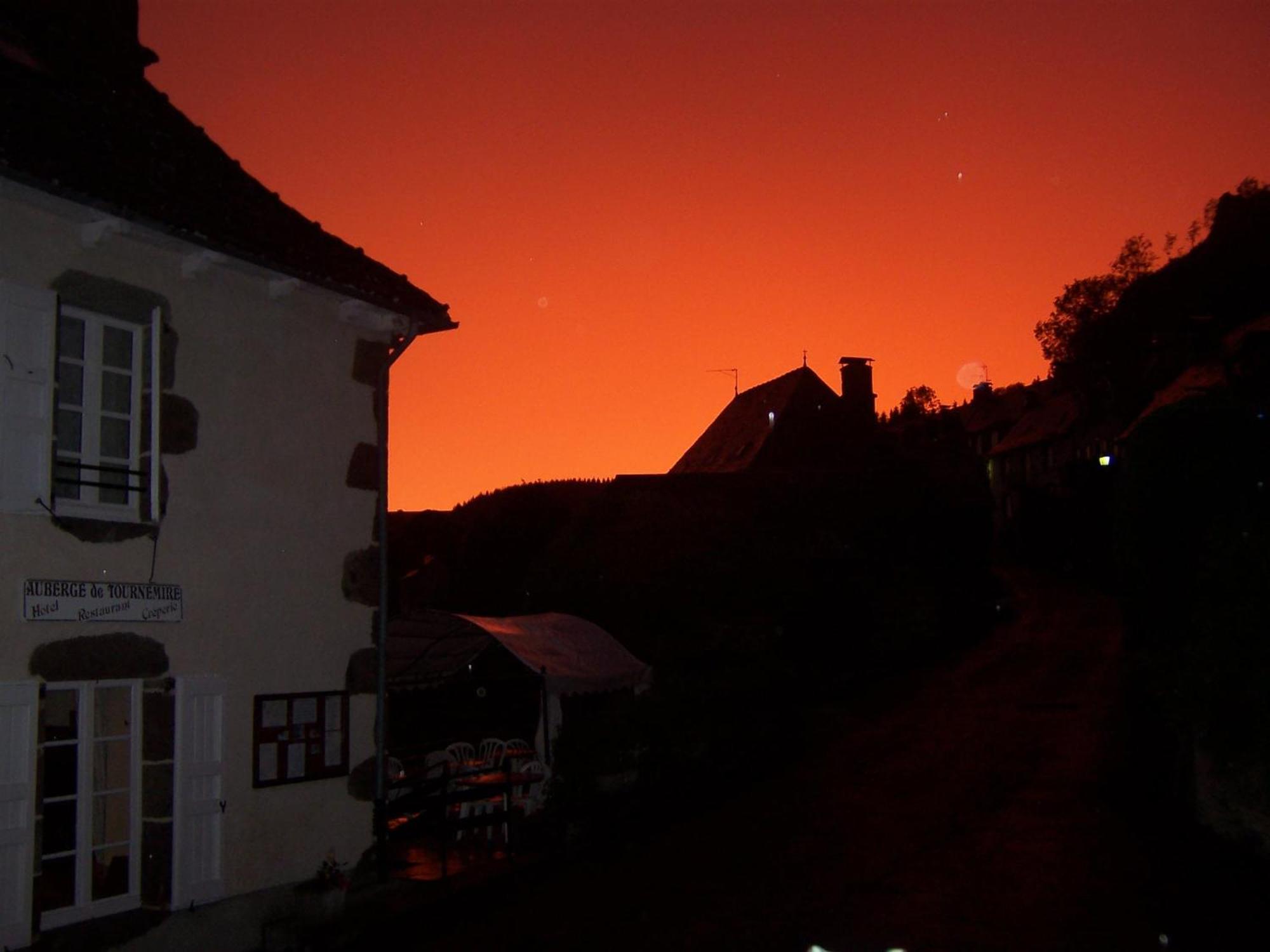 Auberge Hotel De Tournemire - Cantal Екстер'єр фото